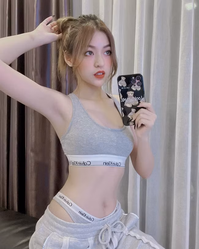 Thanh Tâm nổi lên từ sau câu "thả thính" nổi tiếng khắp cõi mạng: "Trứng rán cần mỡ, bắp cần bơ. Yêu không cần cớ, cần cậu cơ".