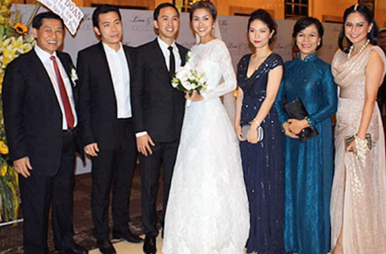 Đám cưới của "cặp đôi vàng" đánh dấu khởi đầu cuộc sống viên mãn, hạnh phúc của "cô Trúc".