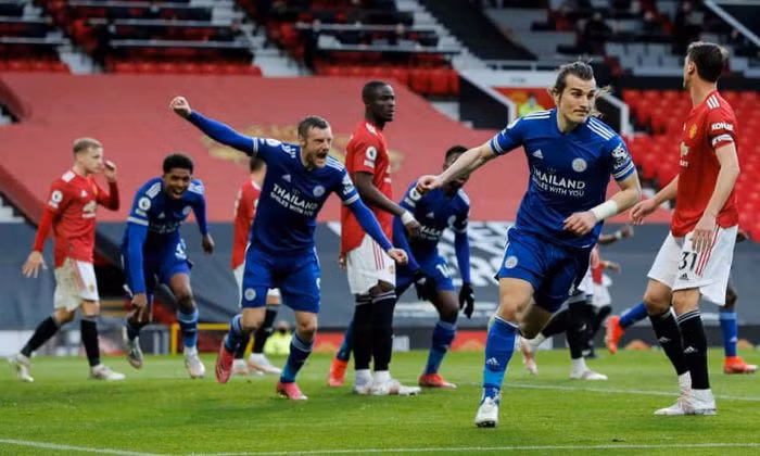 MU thua Leicester, Man City chinh thuc vo dich Premier League