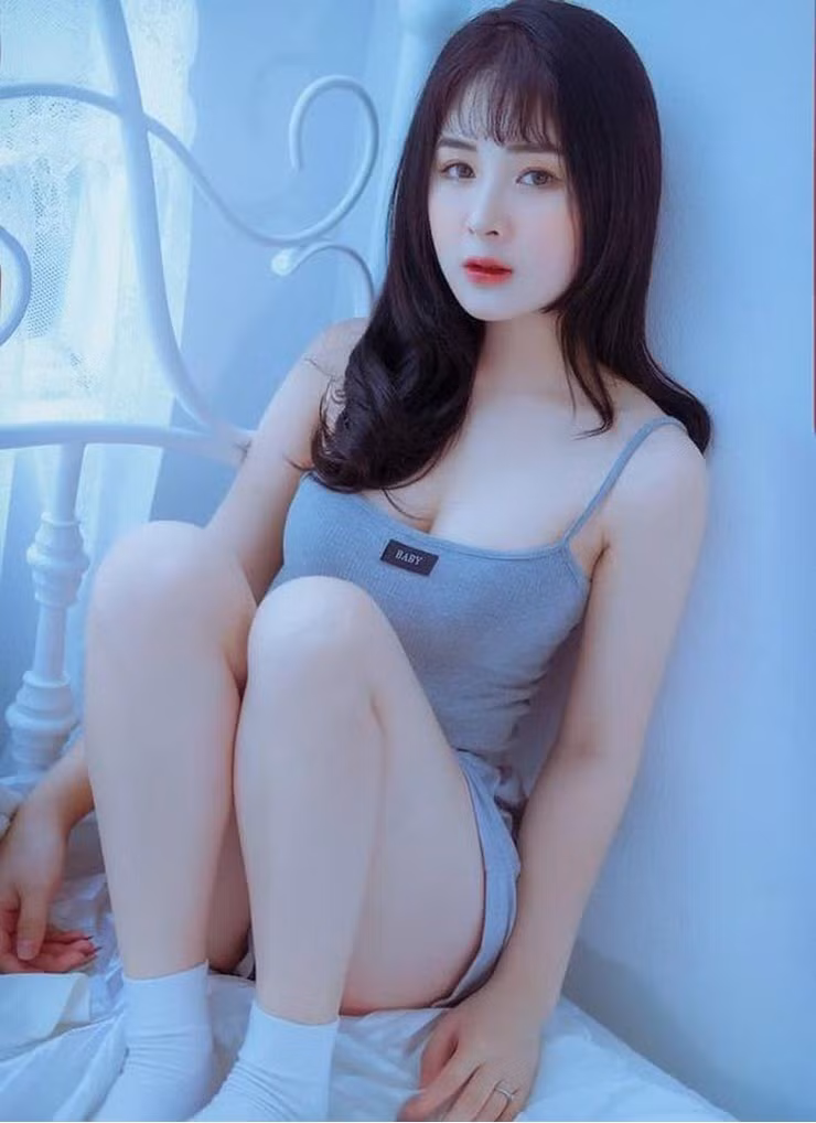 Loat anh “tha thinh” cua TikToker Quynh Alee nhan “bao like“