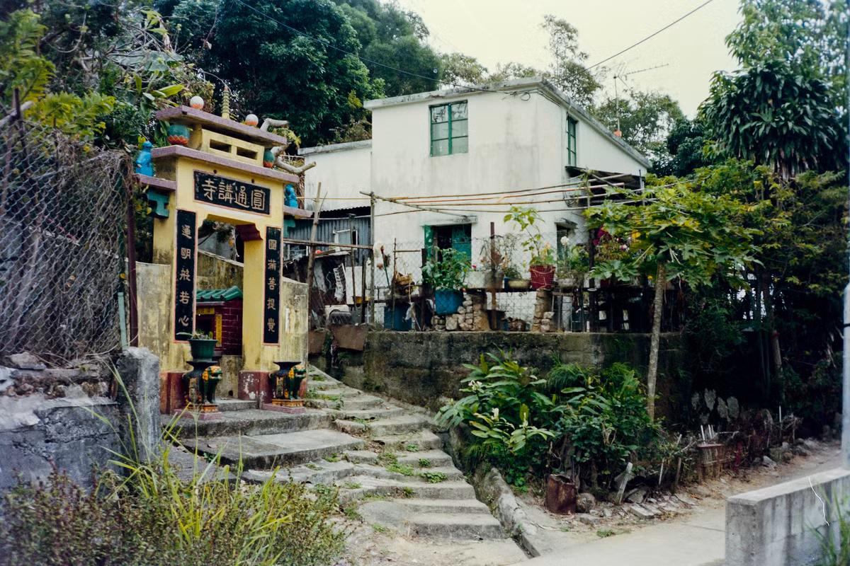 Một ngôi nhà trên đảo Bình Châu.