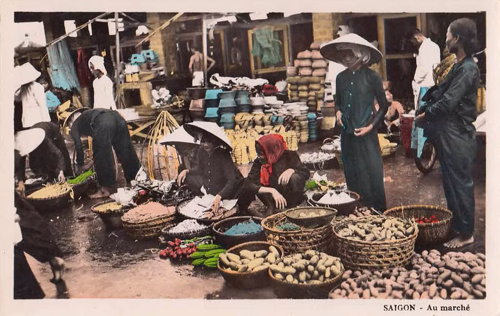 Một góc chợ xưa Sài Gòn.