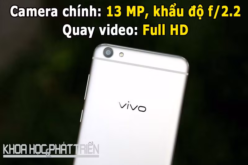 Camera chính có đèn flash LED, hỗ trợ lấy nét theo pha.