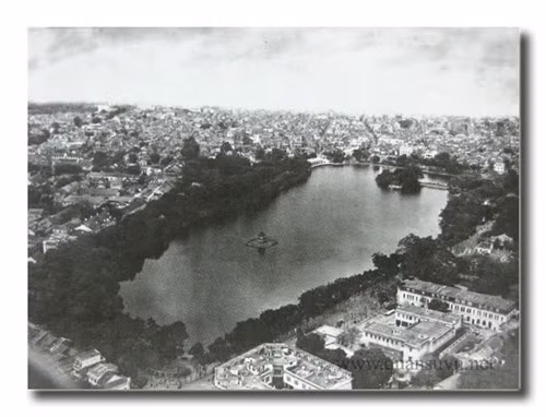 Vùng trời Thủ đô, niềm tự hào của các chiến sỹ không quân.