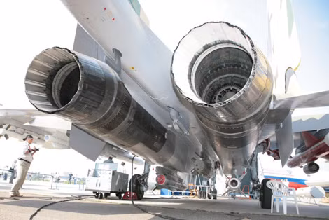 Miệng vòi phun trên động cơ AL-41F của tiêm kích đa năng Su-35.