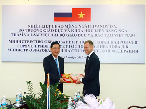 Bộ trưởng hai nước hy vọng, trong thời gian tới sẽ tiếp tục nhìn thấy kết quả hợp tác giữa hai nước trong lĩnh vực giáo dục.
