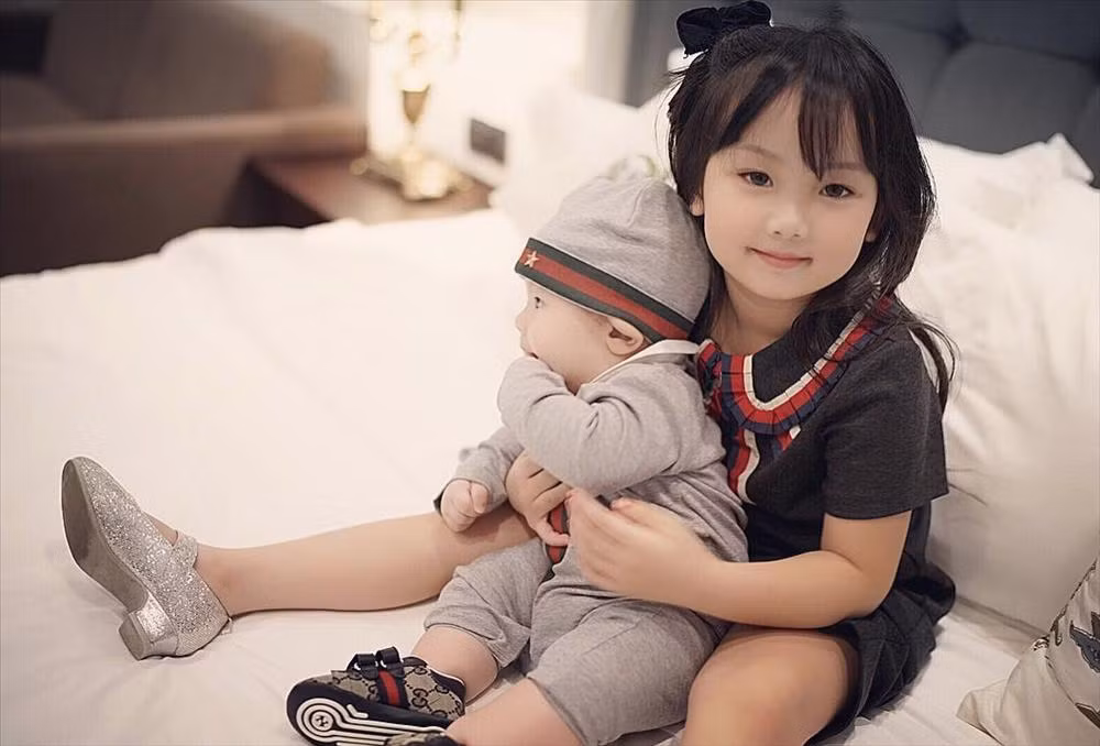 Dien mao chuan my nhan nhi cua con gai 9 tuoi nha Huyen Baby-Hinh-5