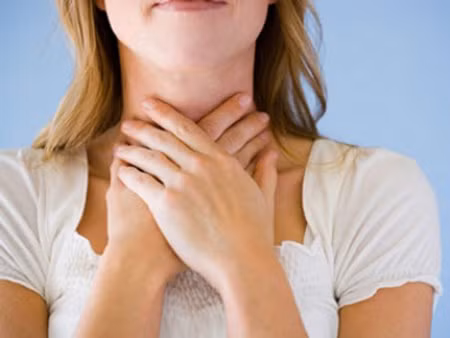 Về sức khỏe: Những người sinh ngày 6/4 có thể gặp một số vấn đề về sức khỏe liên quan đến họng, mũi, tai. Bạn cũng dễ mắc chứng đau đầu nghiêm trọng. Nguyên nhân có thể là do vấn đề về mắt hay rối loạn thần kinh. Lời khuyên dành cho bạn là hãy ngủ đủ giấc, ăn uống đầy đủ.