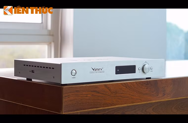 Đầu phát của VietKTV thực chất là một thiết bị trình chiếu video theo yêu cầu Video-On-Demand.