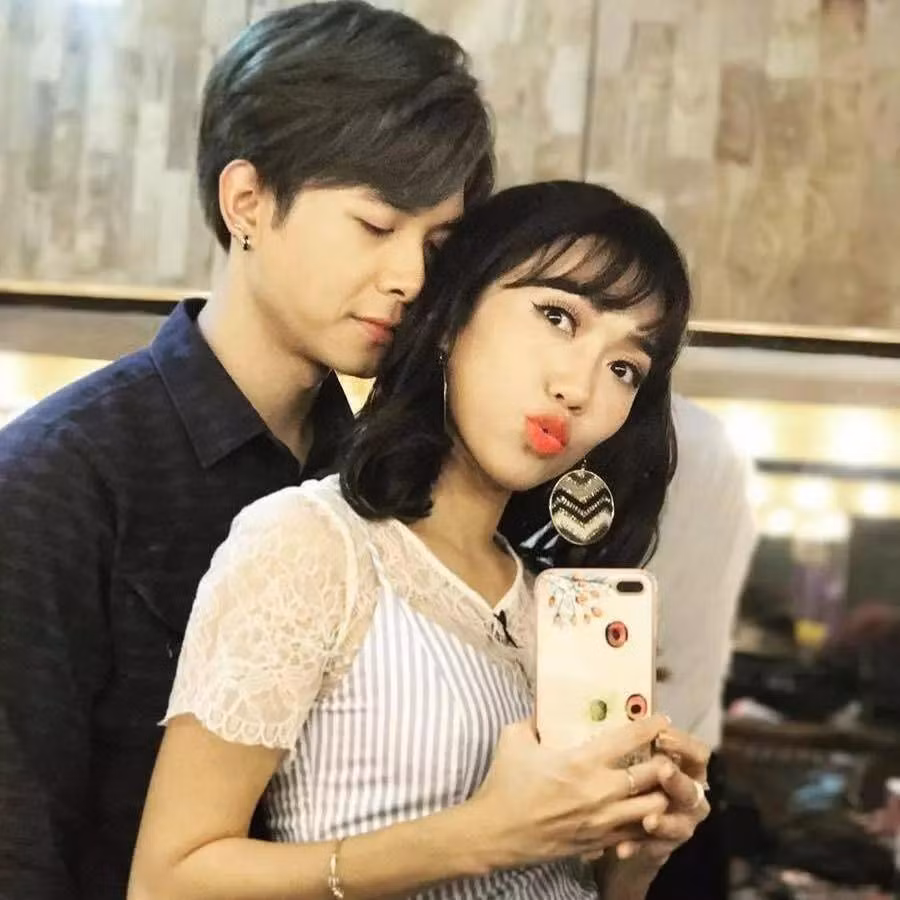 Anh Tu khoe anh dien trai, netizen nhac nhe 'bo hoa Dieu Nhi'-Hinh-8