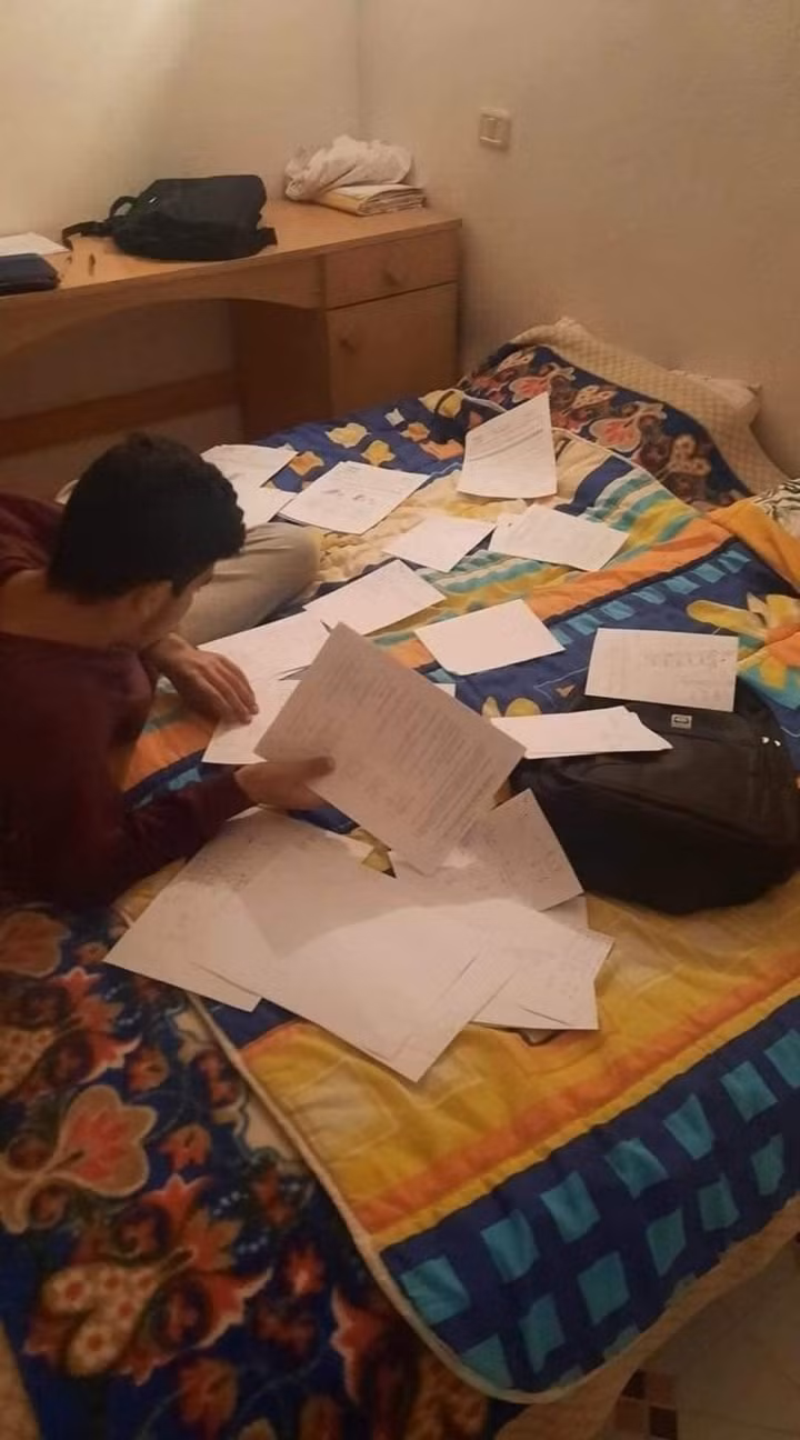 26- Cạn lời trước '1001 chiêu trò' bá đạo của sĩ tử mùa thi cử 26- Can loi truoc '1001 chieu tro' ba dao cua si tu mua thi cu