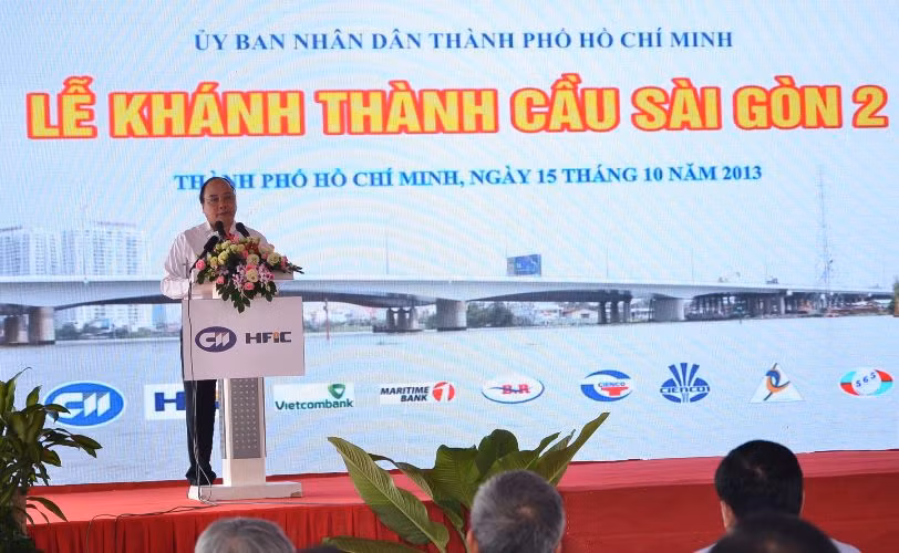 Ủy viên Bộ chính trị, Phó thủ tướng Nguyễn Xuân Phúc biểu dương tinh thần làm việc của chủ đầu tư và đơn vị thi công, đã hoàn thành tốt nhiệm vụ, đưa công trình vào sử dụng sớm hơn so với dự kiến, góp phần giải quyết các vấn đề giao thông của thành phố.