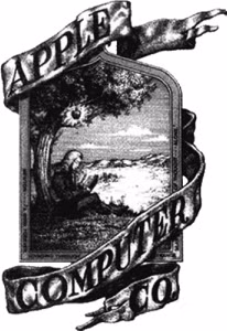 Logo đầu tiên của Apple là hình Isaac Newton. Quả táo khuyết là logo hiện tại và cũng là logo nổi tiếng nhất của Apple. Tuy nhiên, logo đầu tiên của Apple là bức tranh nhà vật lý Isaac Newton ngồi dưới gốc cây, cùng với một quả táo lơ lửng trên đầu. Logo trên chỉ được sử dụng trong năm 1976, sau đó gỡ bỏ vì quá chi tiết và khó nhìn. Logo thứ 2 của Apple là quả táo bảy sắc cầu vồng được sử dụng đến năm 1998, Apple đổi thành logo đang dùng hiện nay.