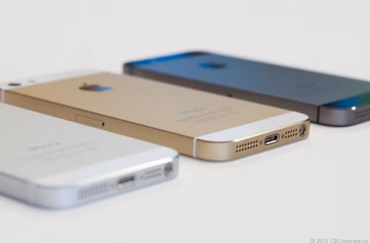 Apple: iPhone sẽ được bán tại China Mobile từ tháng 1/2014. Ngày 22/12, Apple tuyên bố họ đã sắp đạt được thỏa thuận với China Mobile để những thiết bị mới nhất của mình có thể có mặt tại nhà mạng không dây lớn nhất thế giới này vào tháng 1/2014.