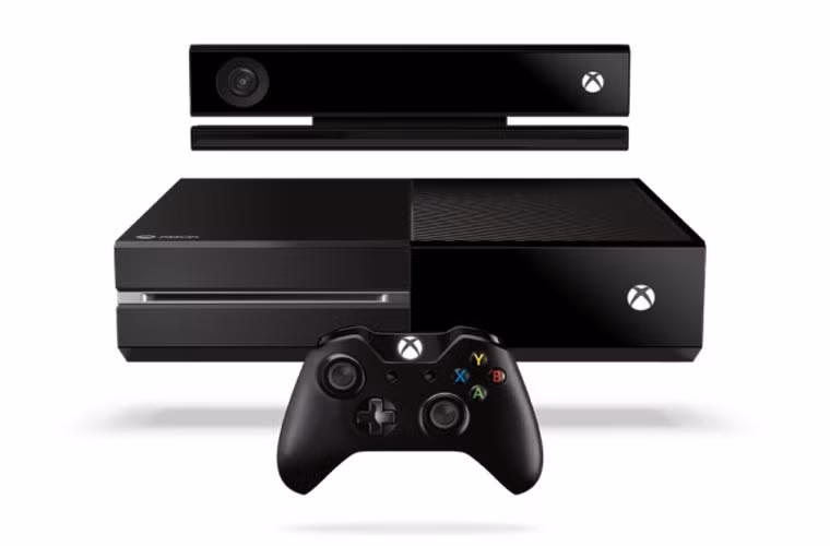 Xbox One bán được 2 triệu chiếc. Microsoft hôm 11/12 thông báo họ đã bán được 2 triệu máy chơi game Xbox One kể từ khi phát hành vào tháng trước. Họ chỉ cần 18 ngày để đạt kỷ lục này, gần bằng kỷ lục mà Sony đạt được với Play Station 4. Họ bán được 2,1 triệu chiếc trong 15 ngày.