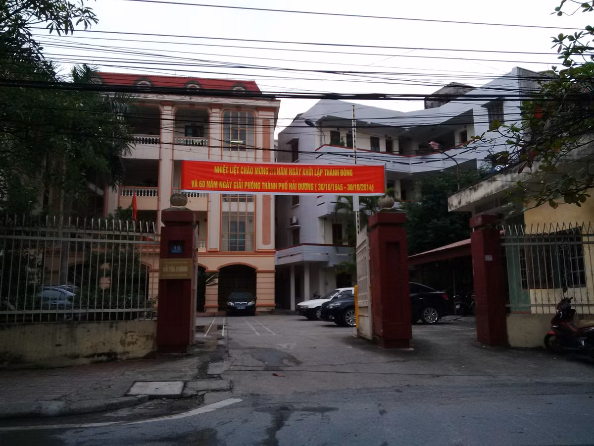 Trụ sở của Sở Tài Chính Hải Dương cũng còn khá mới, đẹp.