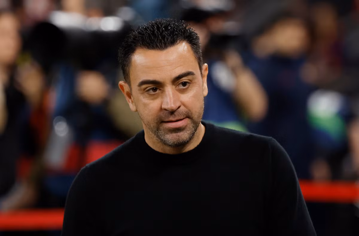 Xavi (43 tuổi) giúp Barca dẫn đầu bảng xếp hạng La Liga với 9 điểm nhiều hơn kình địch Real Madrid. CLB xứ Catalonia đi vào lịch sử La Liga khi trở thành đội có thành tích phòng ngự tốt nhất La Liga sau 25 trận với chỉ 8 bàn thua.