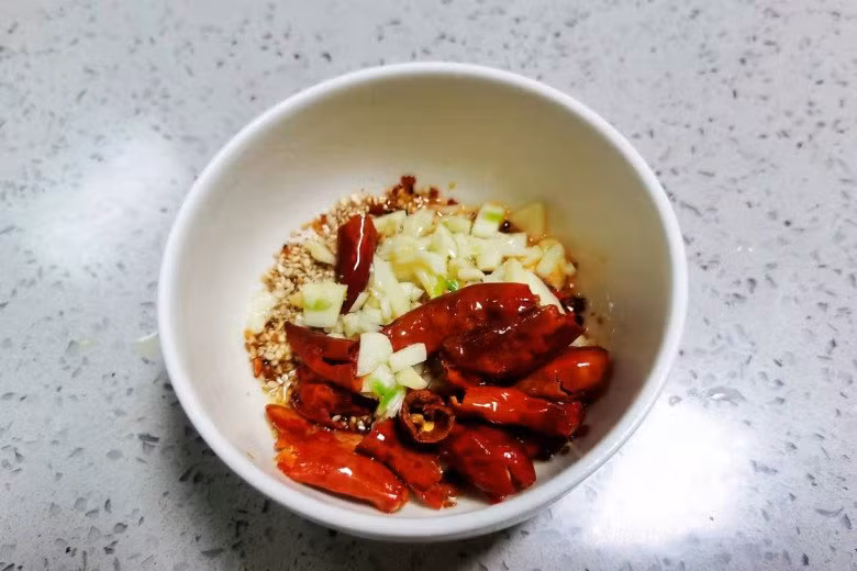 Loại rau “bảo bối” ngăn ngừa ung thư nhưng nhiều người thường bỏ đi - Hình 3 Loai rau “bao boi” ngan ngua ung thu nhung nhieu nguoi thuong bo di-Hinh-3