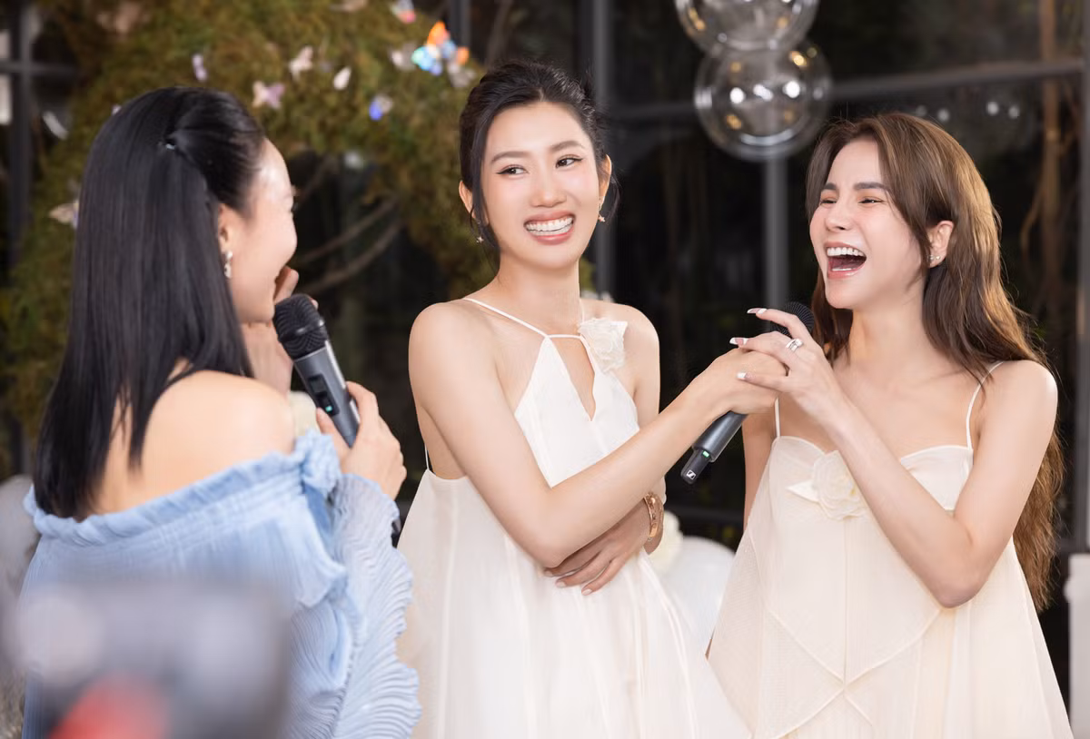 Mẹ bầu Lucie Nguyễn chịu chơi nhất Sài Thành với tiệc bầu đẳng cấp - Hình 8 Me bau Lucie Nguyen chiu choi nhat Sai Thanh voi tiec bau dang cap-Hinh-8