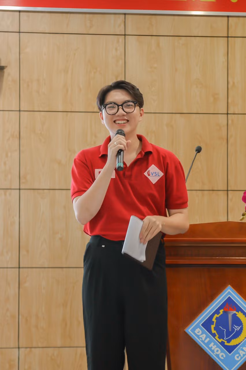 Nguoi tre LGBT: Buoc qua ranh gioi de duoc song voi chinh minh va vuon len-Hinh-2