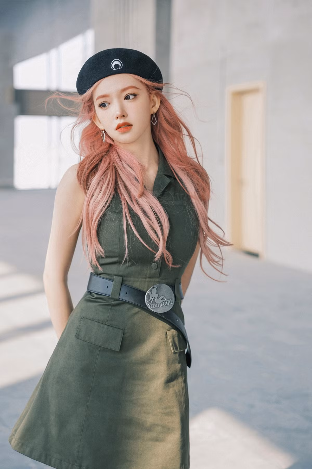 Nu dien vien 25 tuoi bi dua tin la nhan tinh cua Luong Trieu Vy-Hinh-22