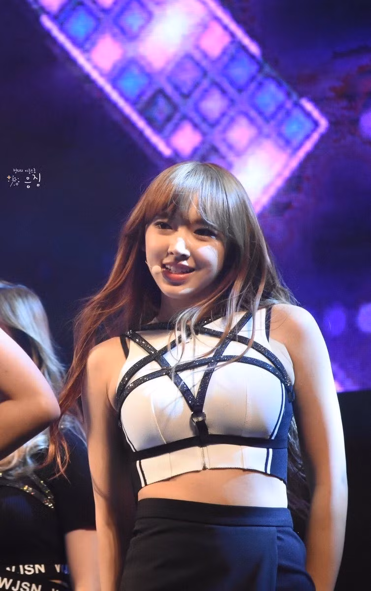 Nu dien vien 25 tuoi bi dua tin la nhan tinh cua Luong Trieu Vy-Hinh-3