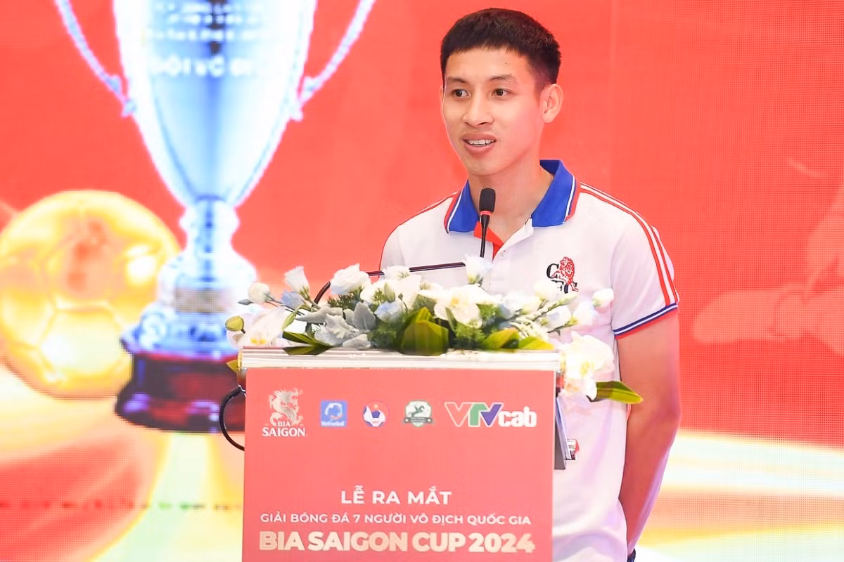 Hung Dung xuat hien tai giai bong da 7 nguoi Vo dich Quoc gia 2024-Hinh-2