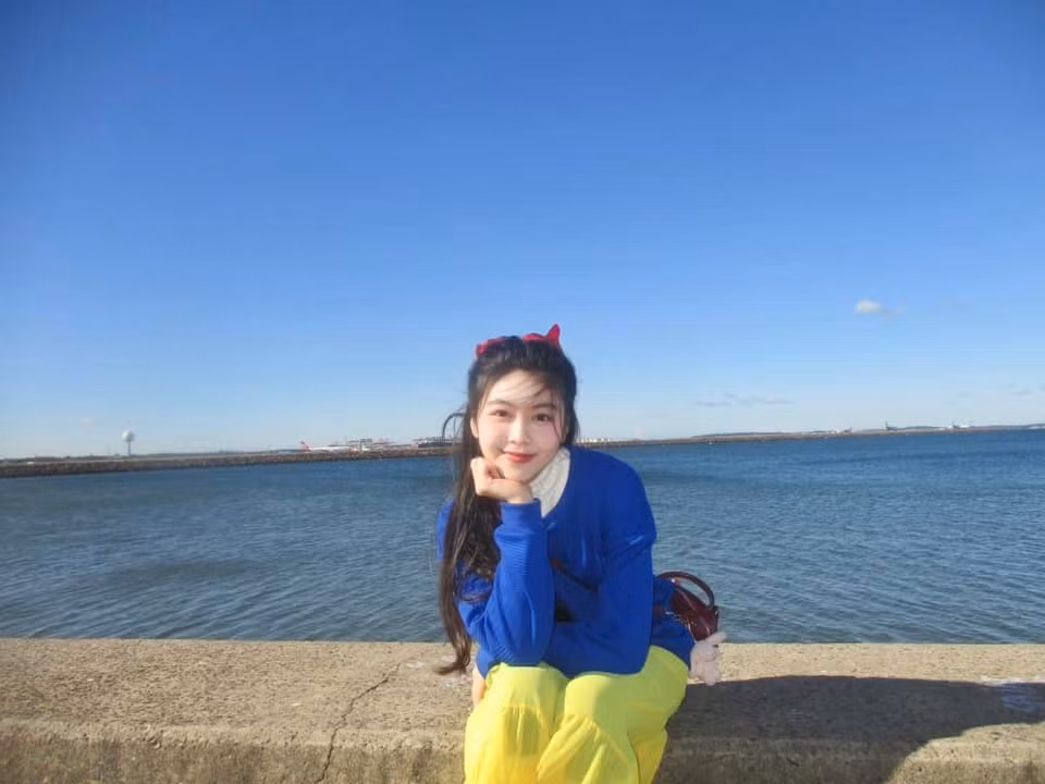 Con gai MC Quyen Linh khoe sac tai Uc chuan hoa hau tuong lai-Hinh-2
