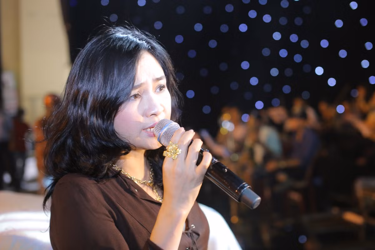 Chị cũng có mặt tại buổi ghép nhạc