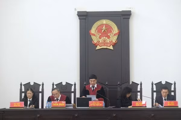 Cuu Tong GD gang thep Thai Nguyen linh an cao nhat 9 nam 6 thang tu-Hinh-2