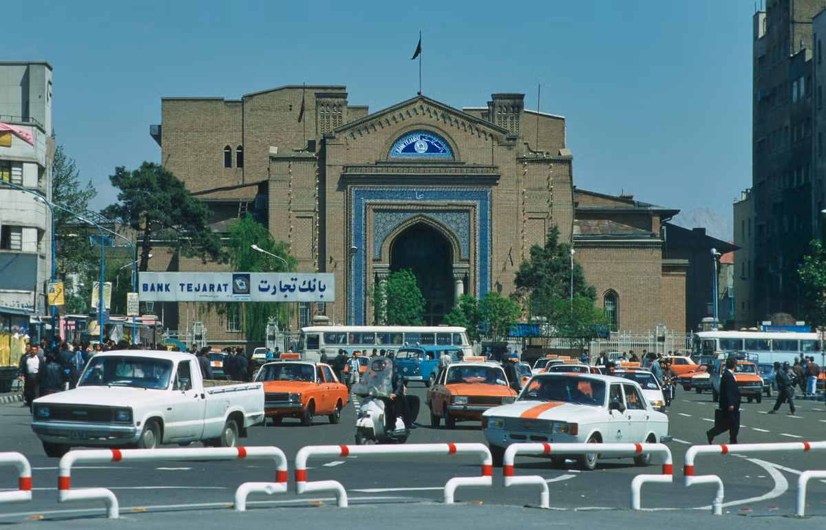 Tòa nhà trụ sở ngân hàng Tejarat ở thành phố Tehran.