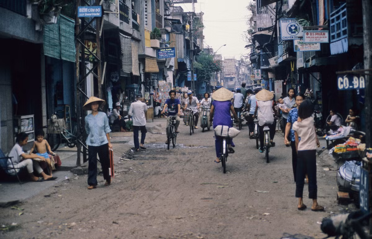 Trên đường Đoàn Văn Bơ, quận 4.