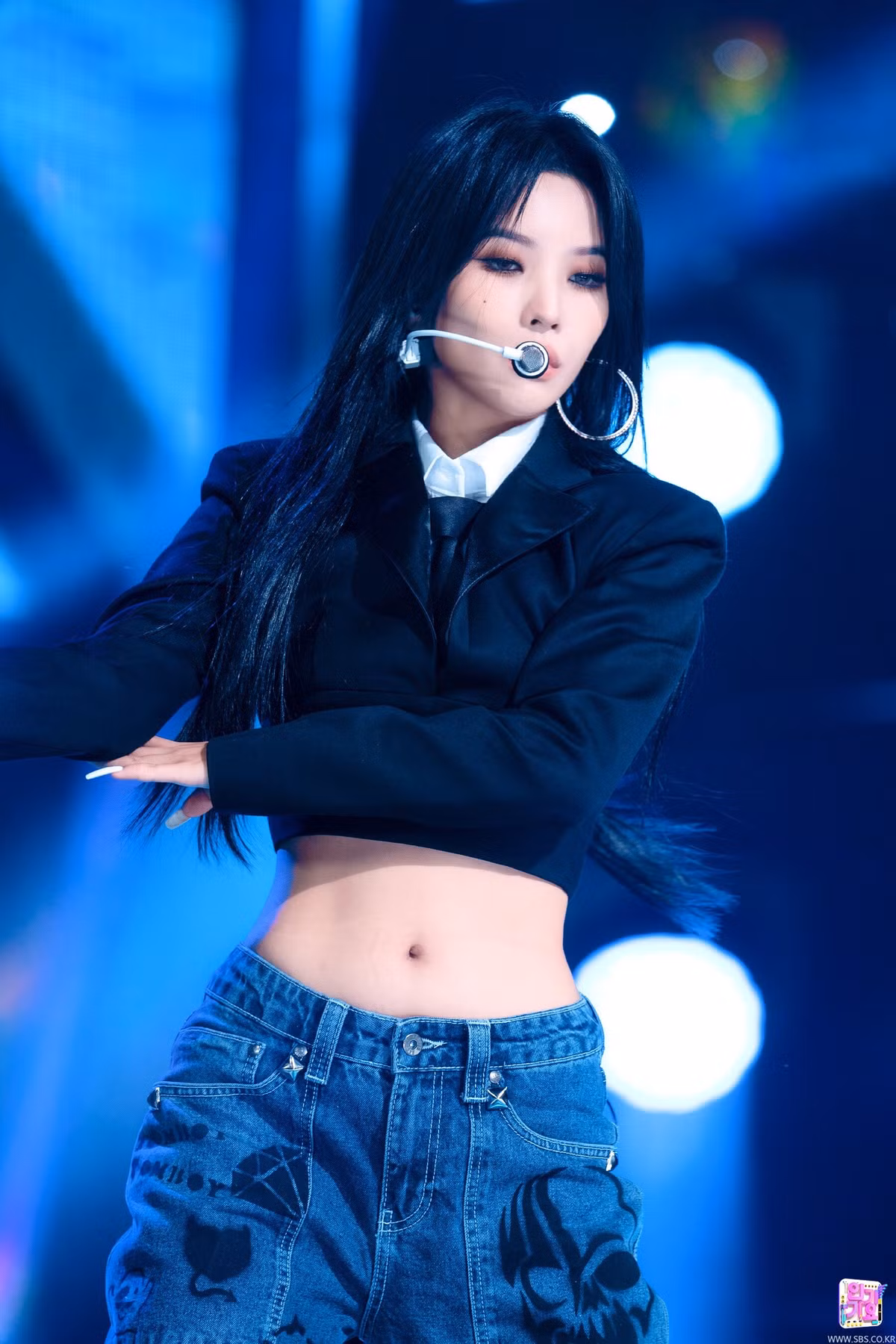 Nu than tuong lien tuc bi chi trich mac do 'nhu khong mac gi'-Hinh-9