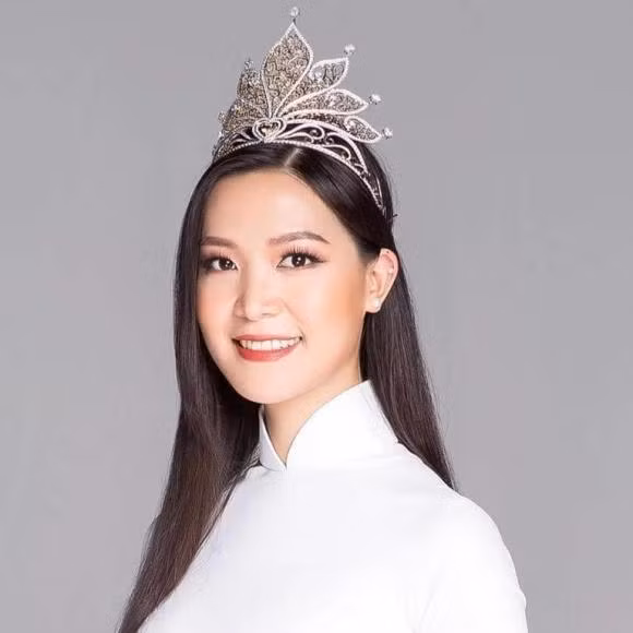 Hoa hau Thuy Dung ra sao sau 15 nam dang quang?-Hinh-3