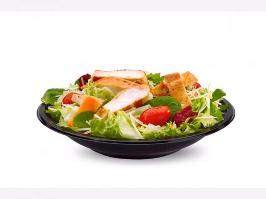 Nhiều người lo lắng về căn bệnh béo phì nên chọn salad rau thay cho các đồ ăn nhiều chất béo khác. Nhưng ít ai biết rằng salad của McDonald còn chứa nhiều năng lượng hơn cả pho mát thông thường.