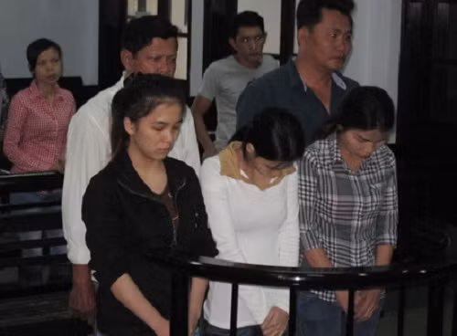 Chân dung đối tượng trộm cắp trong quá massage đèn mờ.