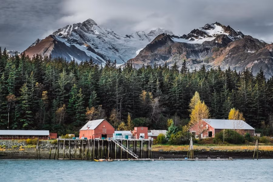 Từ cuối tháng 5 đến cuối tháng 7 hàng năm, mặt trời cũng không ‘’ngủ’’ ở Alaska, Mỹ. *Tiêu đề bài viết đã được biên tập lại