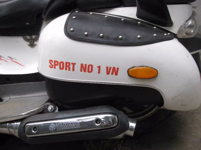 Can-Am tự chế sử dụng động cơ 150 phân khối của Honda @ cũ, cho công suất cực đại 15 mã lực ở vòng tua máy 8.500 vòng/phút. Công suất này chỉ bằng 1/7 so với công suất của Can-Am "xịn" (động cơ 998 phân khối, kiểu V-Twin công suất tối đa 106 mã lực tại vòng tua máy 7.500 vòng/phút).