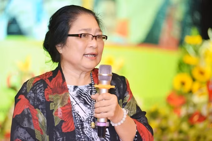 Nghe si Kim Xuyen o tuoi 78: Gap go Le Mai, di lam quang cao