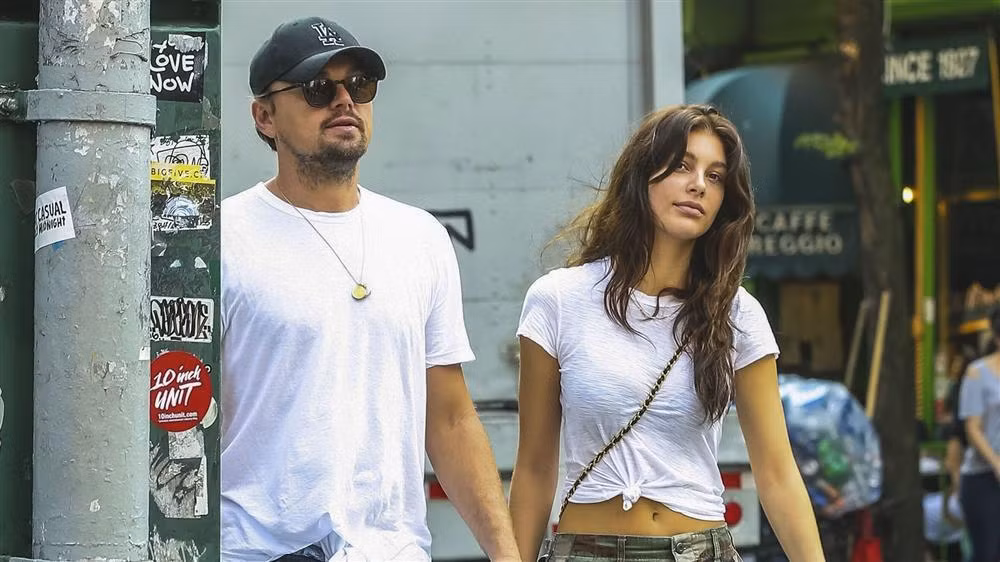 Tai tu 'Titanic' Leonardo DiCaprio lo than hinh beo u, xap xe o tuoi 46-Hinh-3