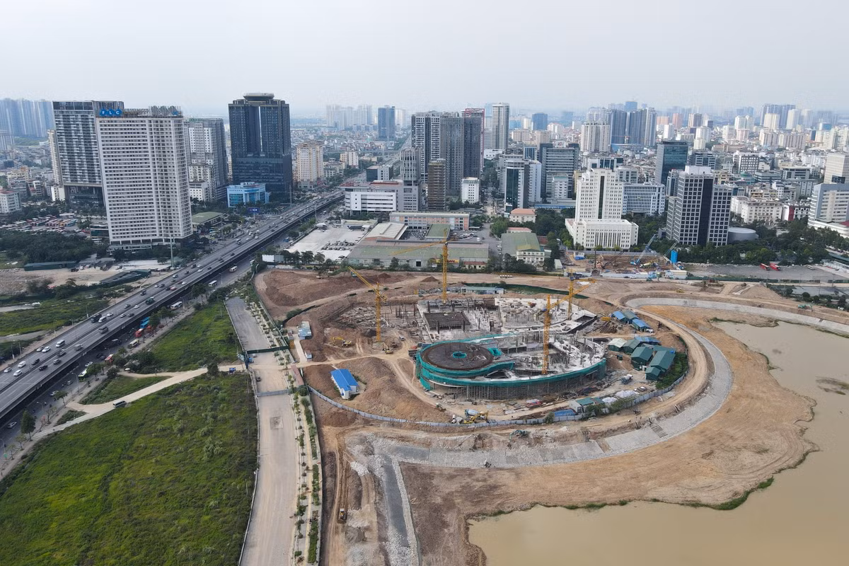 Đến nay, dự án vẫn chậm tiến độ và tiếp tục lùi thời hạn đến tháng 10/2022, dù thành phố trước đó từng cho phép gia hạn đến quý IV/2021.