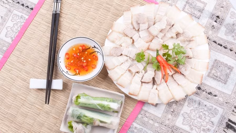 Luộc thịt không cần một giọt nước vẫn ngọt mềm, không khô, không hôi Luoc thit khong can mot giot nuoc van ngot mem, khong kho, khong hoi