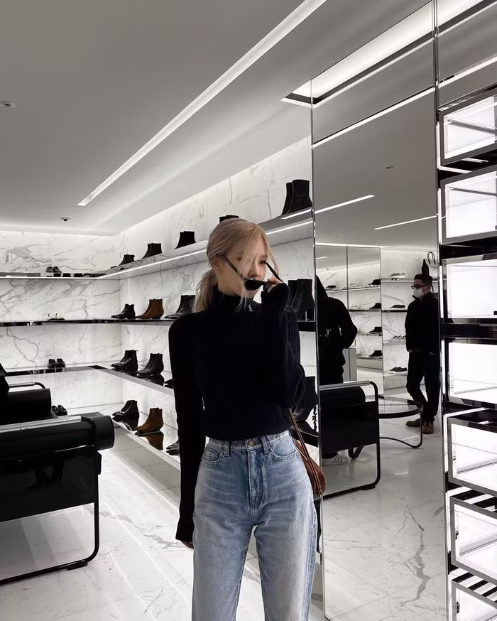 Nàng dâu nhà hào môn Xoài Non bất ngờ được ví von với Rosé (Blackpink) - Hình 4 Nang dau nha hao mon Xoai Non bat ngo duoc vi von voi Rose (Blackpink)-Hinh-4