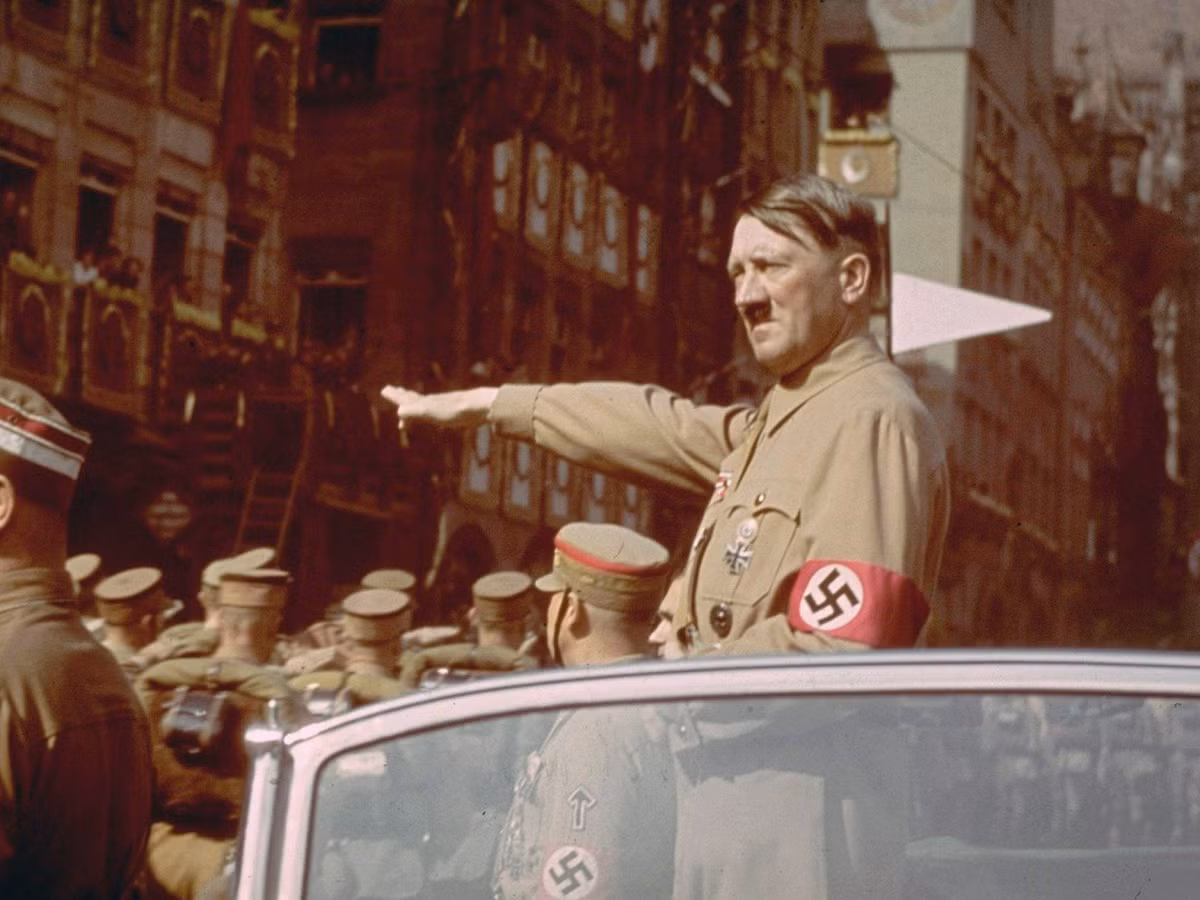 Hitler sở hữu 1.000 tỷ USD, giàu nhất lịch sử nhân loại? Hitler so huu 1.000 ty USD, giau nhat lich su nhan loai?