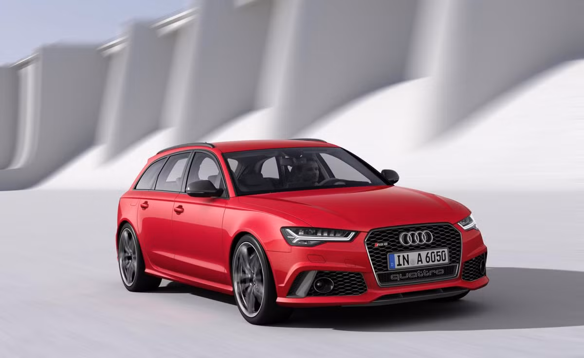 Audi A6 2015 cũng có các phiên bản được trang bị động cơ diesel 3.0 TDI với công suất 218 mã lực và 272 mã lực.