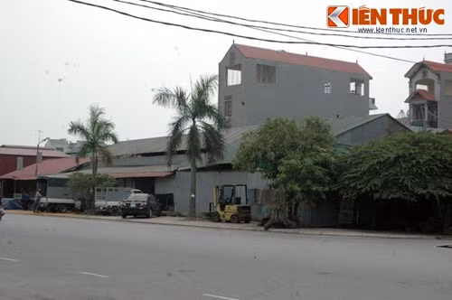 Đây là địa điểm đặt trạm cân xử phạt xe gỗ của "trùm xã hội đen" Hưng "sóc" trên địa bàn xã Phù Khê.