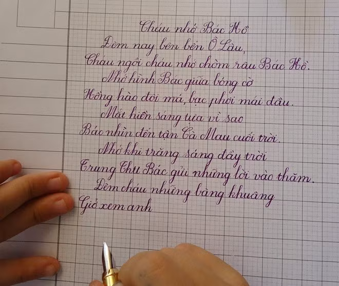 Thầy giáo 9X cho biết đam mê viết chữ đẹp đã theo anh từ khi còn là một cậu bé, 3 năm gần đây nét chữ ngày càng hoàn thiện hơn.