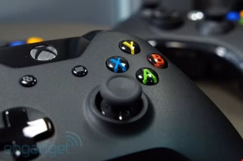 Khi mua, để tránh phải Gamepad kém nhạy gây nhiều khó khăn khi cài đặt, bạn có thể kiểm tra tay cầm, tránh trường hợp loạn nút hoặc không nhận nút.