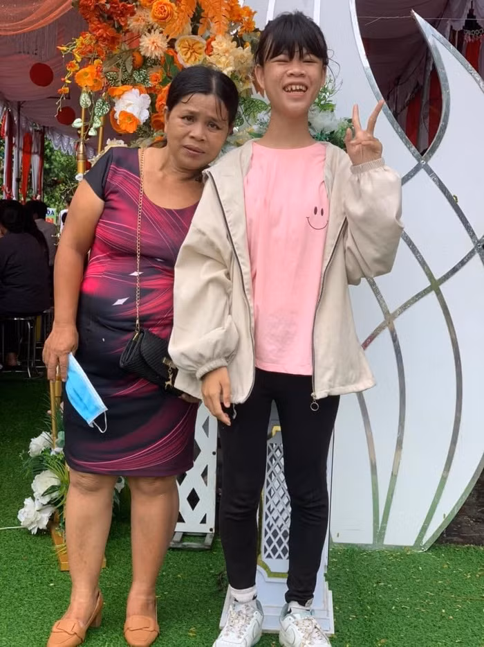 'Hiện tượng mạng' Thanh Nga Bento: 'Cuộc sống khó khăn, ba mẹ phải bán vé số' - Hình 5 'Hien tuong mang' Thanh Nga Bento: 'Cuoc song kho khan, ba me phai ban ve so'-Hinh-5