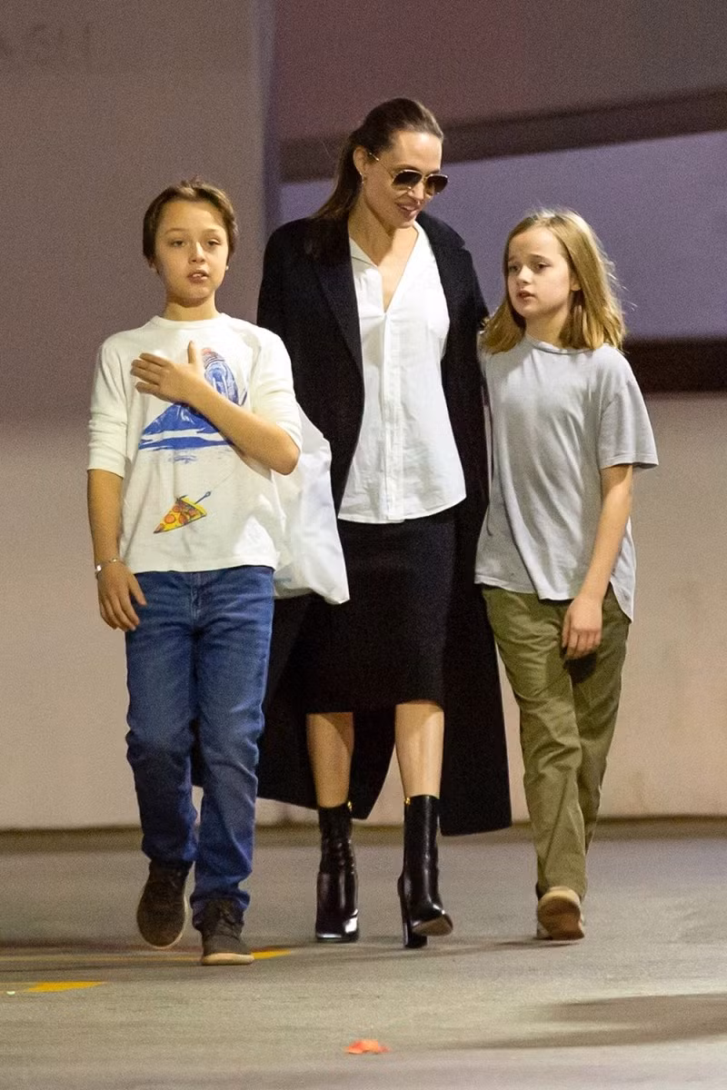 Con trai ut cua Angelina Jolie cao lon o tuoi 14-Hinh-9